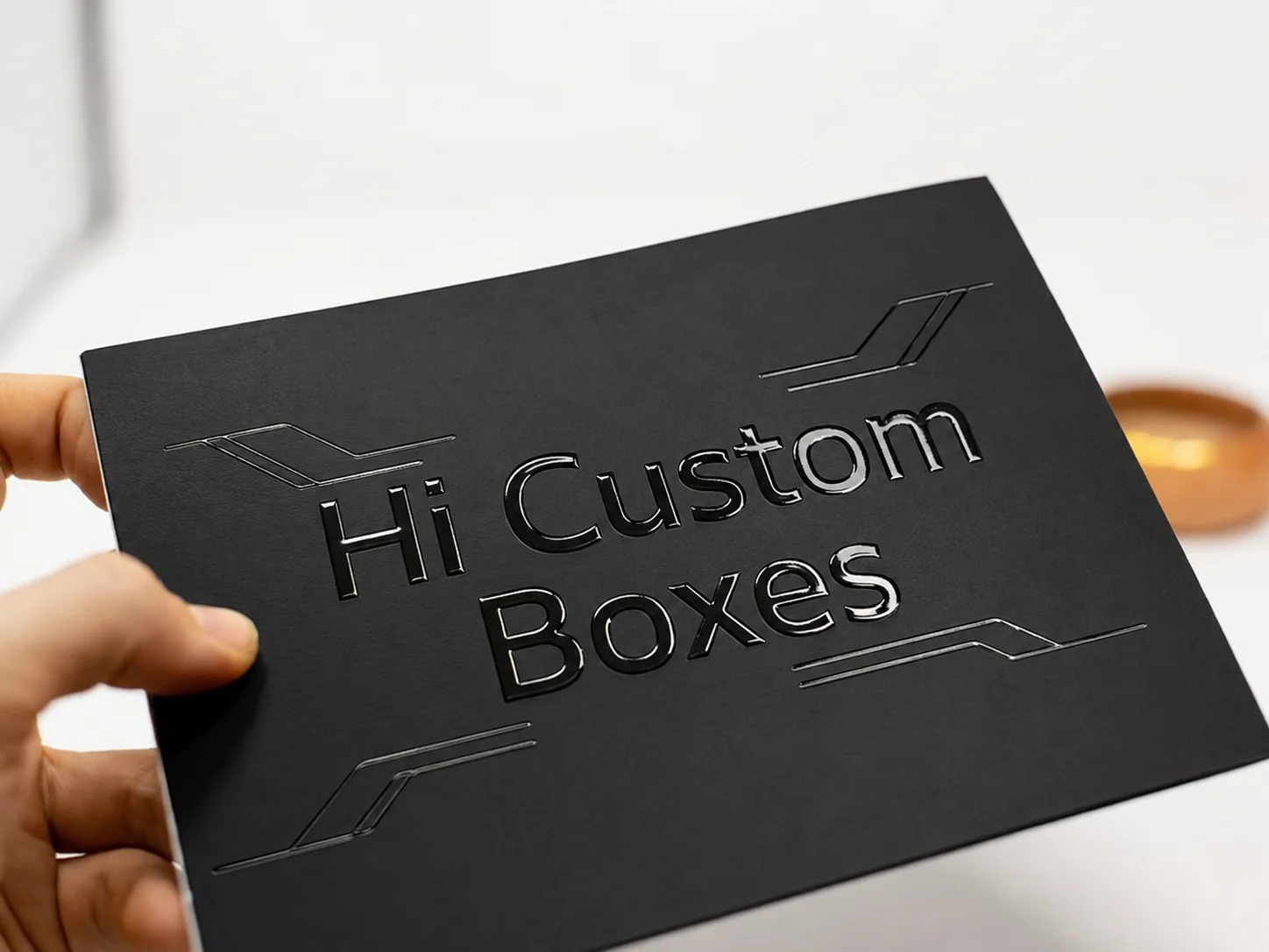 What Is Spot UV Printing? A Beginner’s Guide 1 Spot UV effect on black card